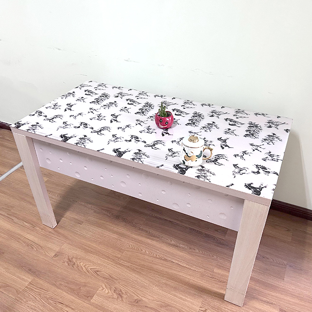 Rollo de cubierta de mesa de vinilo más grueso, resistente al agua, a prueba de moho, ignífugo, vidrio suave impreso en PVC, HM-016